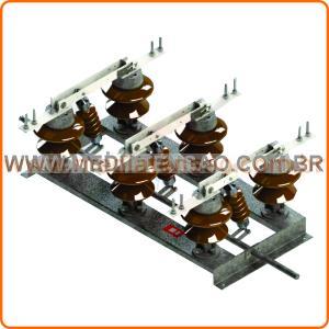 Chave Seccionadora Tripolar 15kV 400A uso externo com isoladores TR4