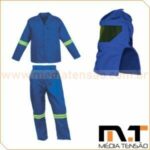 Enxoval completo Risco III / Risco IV composto por: Calça, Camisa e Capuz de Segurança